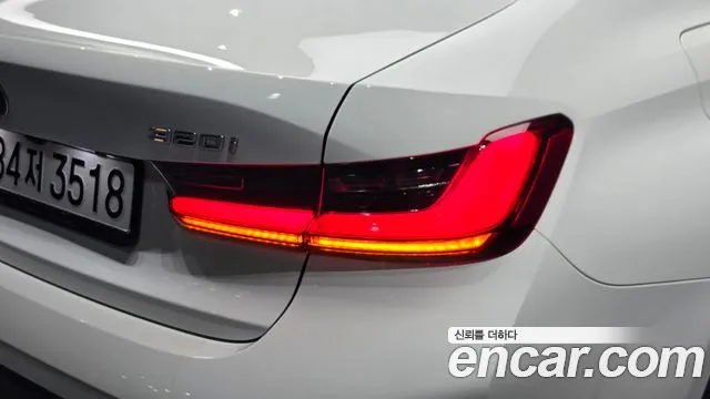 BMW 3-Series 3 серия (G20) 320i M Sport — Фото автомобиля 22