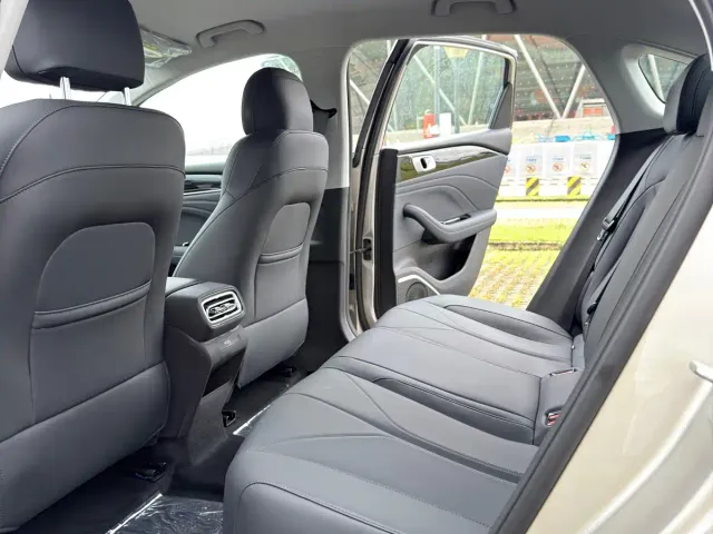 Geely Galaxy Stellar 6 — Фото автомобиля 19