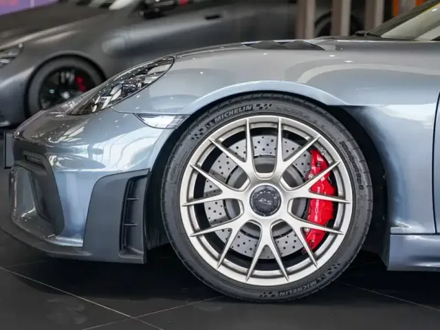 Porsche 718 — Фото автомобиля 8