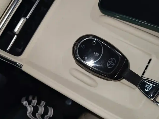 Toyota BoZhi 3X — Фото автомобиля 8