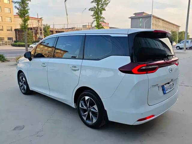 GAC Trumpchi M6 — Фото автомобиля 9