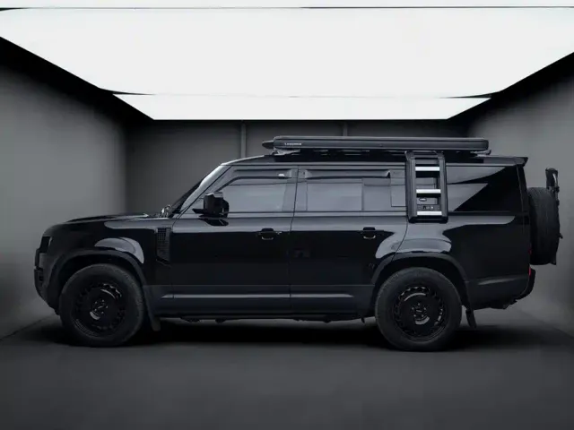 Land Rover Defender — Фото автомобиля 3