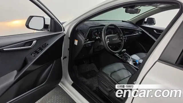 Kia Niro The All New Niro — Фото автомобиля 10