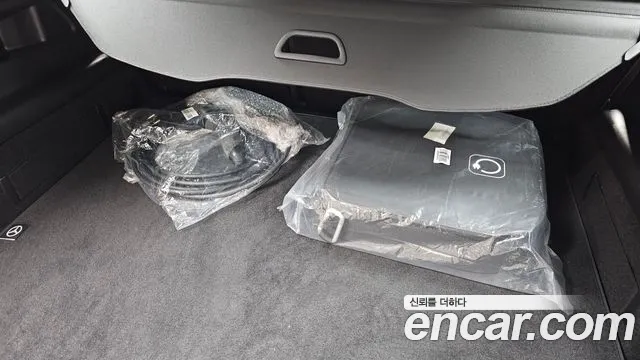 Mercedes-Benz EQB — Фото автомобиля 15