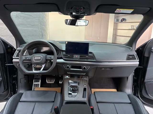 Audi Q5L — Фото автомобиля 5