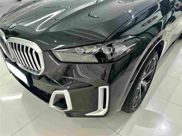 BMW X5 — Фото автомобиля 3