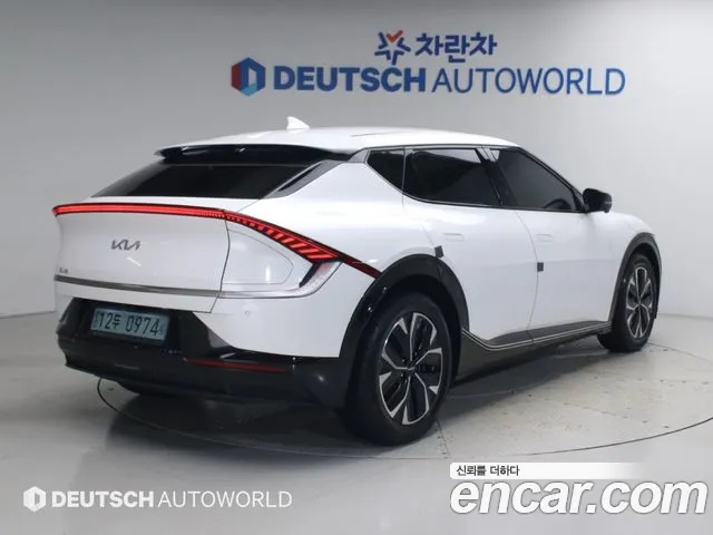 Kia EV6 — Фото автомобиля 2