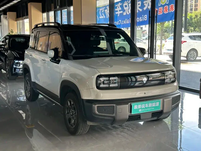 Baojun Yep Plus — Фото автомобиля 6