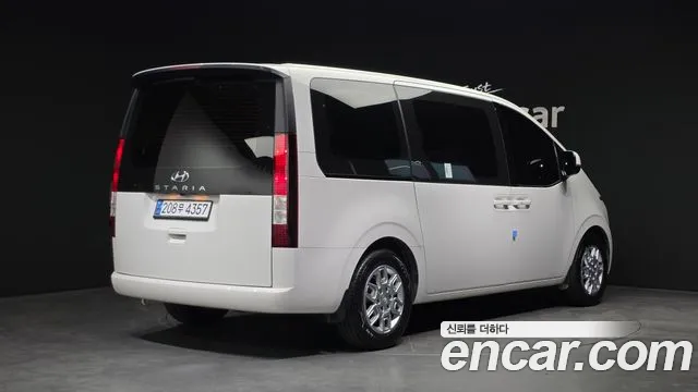 Hyundai Staria Staria Tourer 9 мест — Фото автомобиля 2