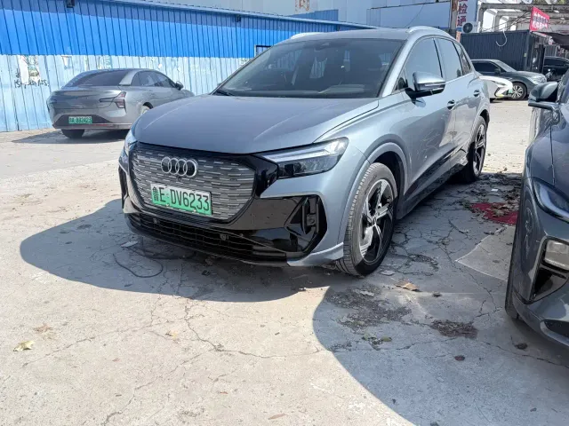 Фотография автомобиля — Audi Q4 e-tron