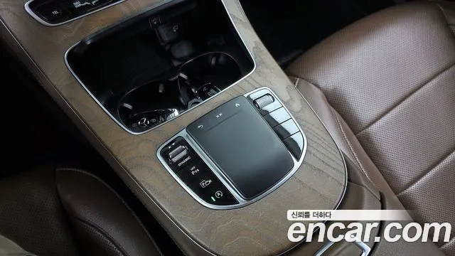Mercedes-Benz E-Class W213 — Фото автомобиля 28
