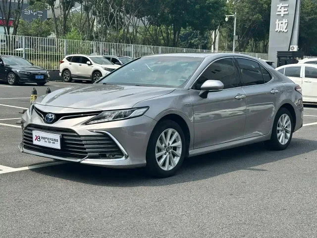 Фотография автомобиля — Toyota Camry