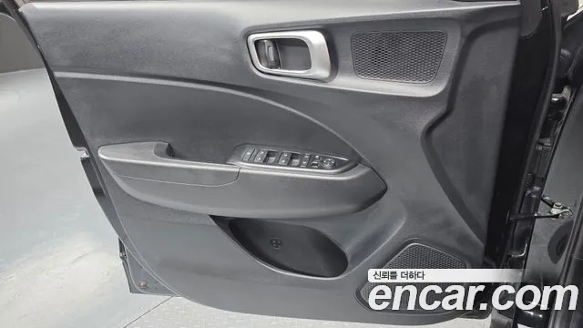 Hyundai Venue Venue 1.6 Premium — Фото автомобиля 24