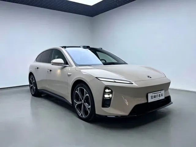 Nio ET5 Touring — Фото автомобиля 2