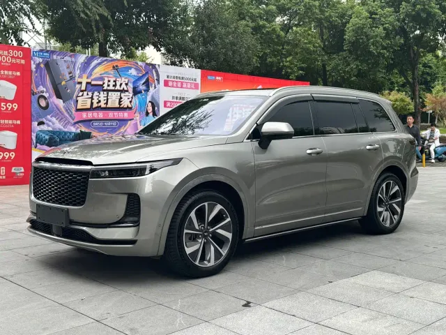 Фотография автомобиля — Li Auto ONE