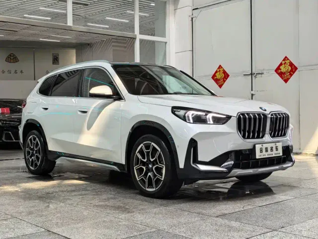 BMW X1 — Фото автомобиля 3