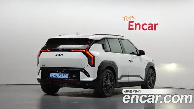 Kia EV3 — Фото автомобиля 2