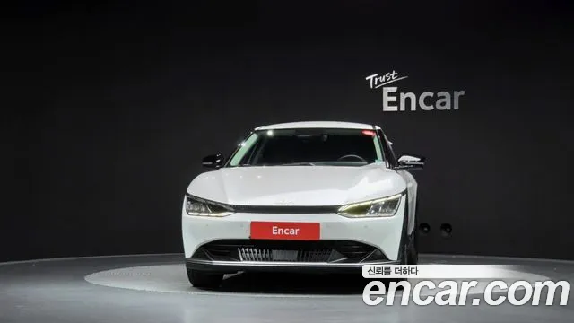 Kia EV6 — Фото автомобиля 3