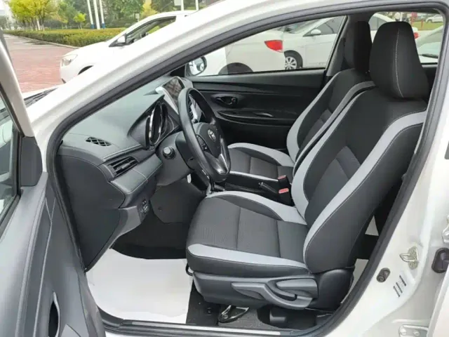 Toyota YARiS L Zhi Xuan — Фото автомобиля 14