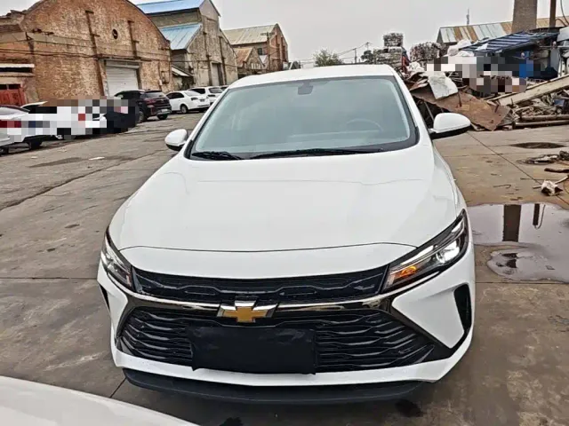 Chevrolet Monza — Фото автомобиля 2