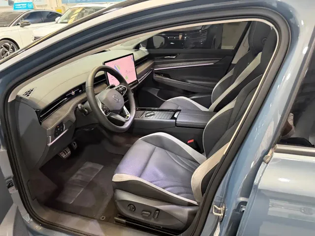 Volkswagen ID.7 Vizzion — Фото автомобиля 2