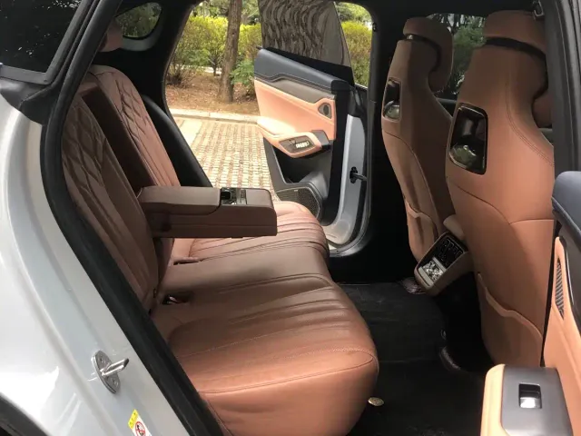 BYD Song L EV — Фото автомобиля 12