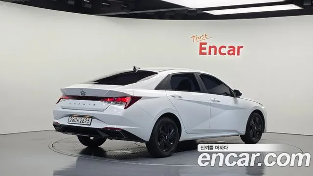 Hyundai AVANTE Avante (CN7) — Фото автомобиля 2