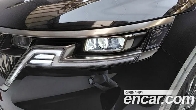 Kia Canival Carnival 4 поколение Бензин 7 мест Hi-Limousine — Фото автомобиля 21