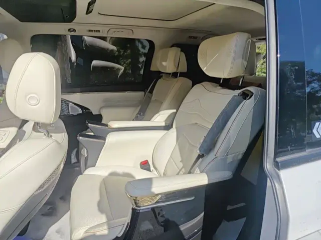 GAC Trumpchi E9 — Фото автомобиля 14