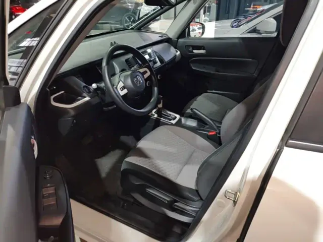 Honda Fit — Фото автомобиля 15