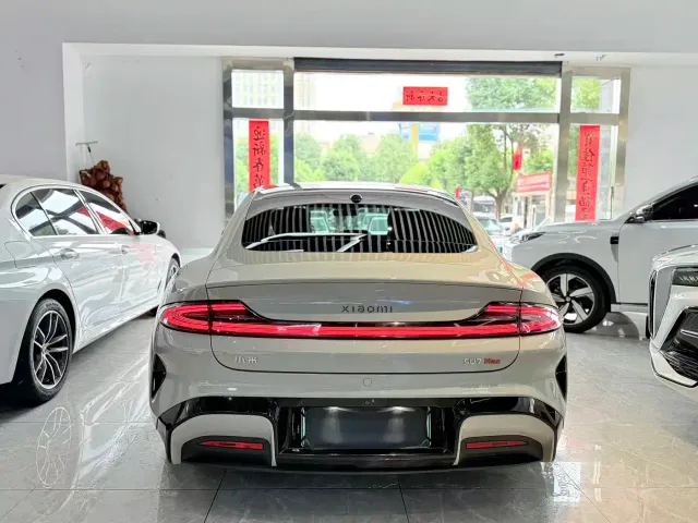 Xiaomi SU7 — Фото автомобиля 12