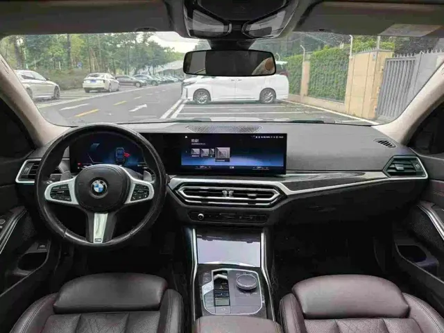 BMW 3 Series — Фото автомобиля 7