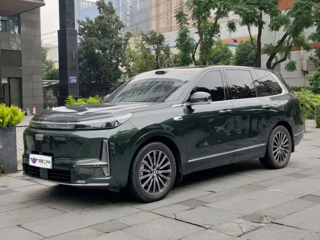 Фотография автомобиля — Geely Galaxy M9