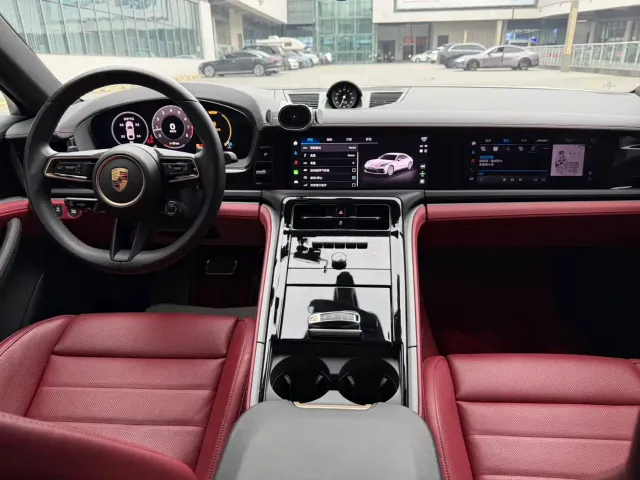 Porsche Panamera — Фото автомобиля 22