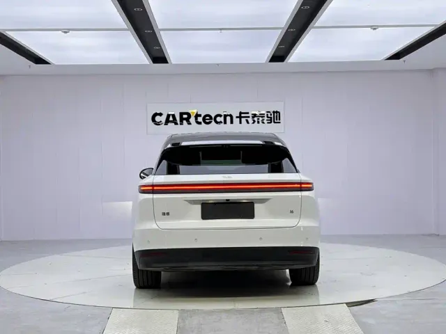 Li Auto i6 — Фото автомобиля 4