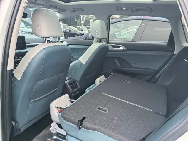 Volkswagen Tharu — Фото автомобиля 9