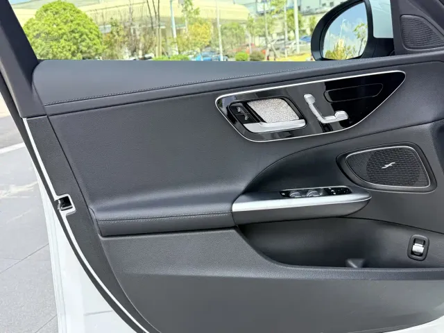 Mercedes-Benz C-Class — Фото автомобиля 18