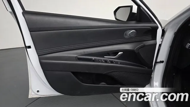Hyundai Avante CN7 — Фото автомобиля 13