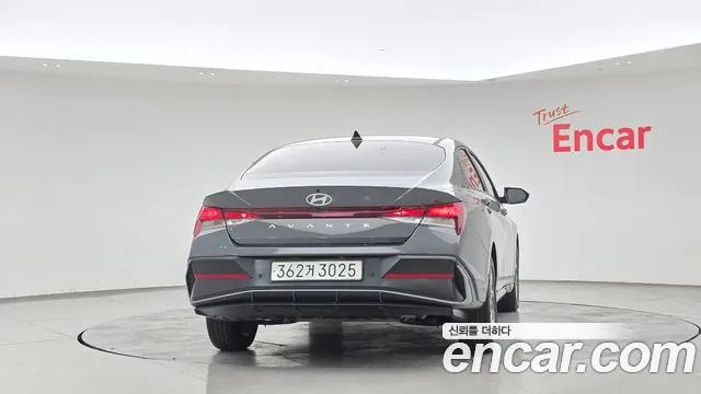 Hyundai Avante CN7 — Фото автомобиля 4