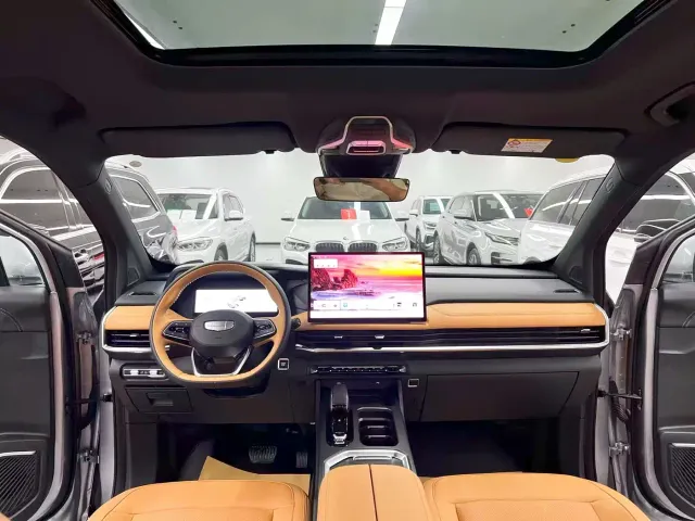 Geely Haoyue L — Фото автомобиля 9