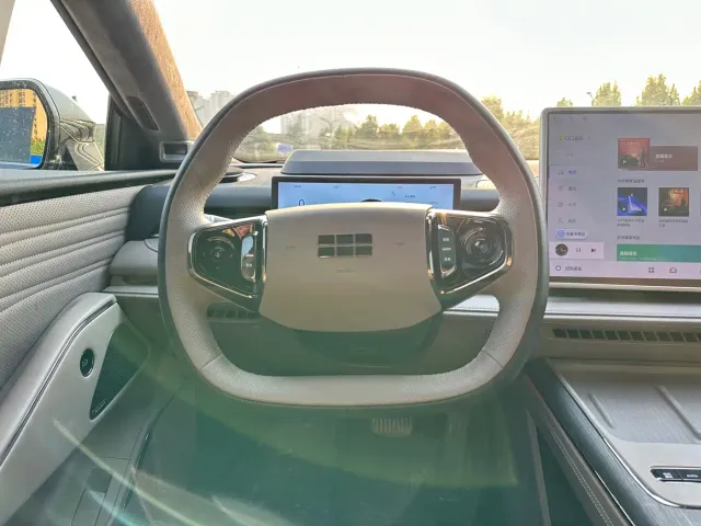 Geely Galaxy Xingyao 8 — Фото автомобиля 7
