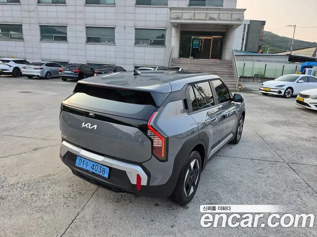 Kia EV3 — Фото автомобиля 2