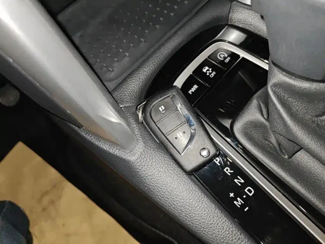 Toyota Corolla Cross — Фото автомобиля 8
