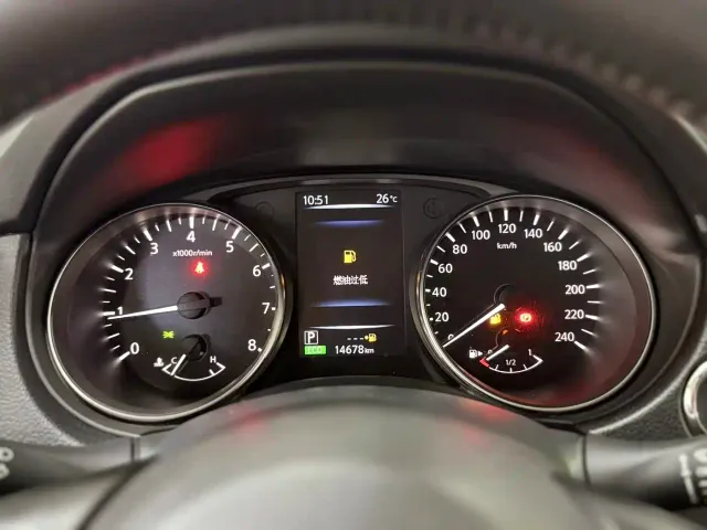 Nissan Qashqai — Фото автомобиля 11