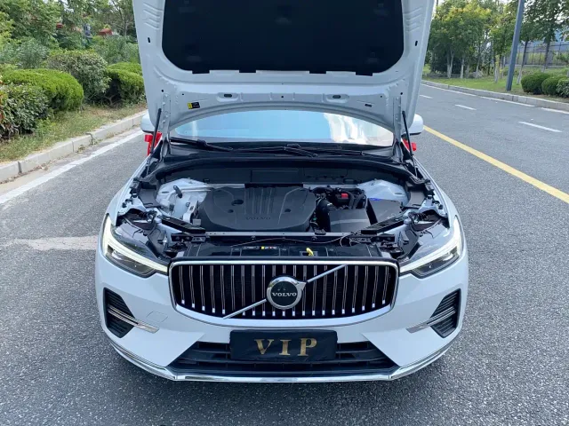 Volvo XC60 — Фото автомобиля 25