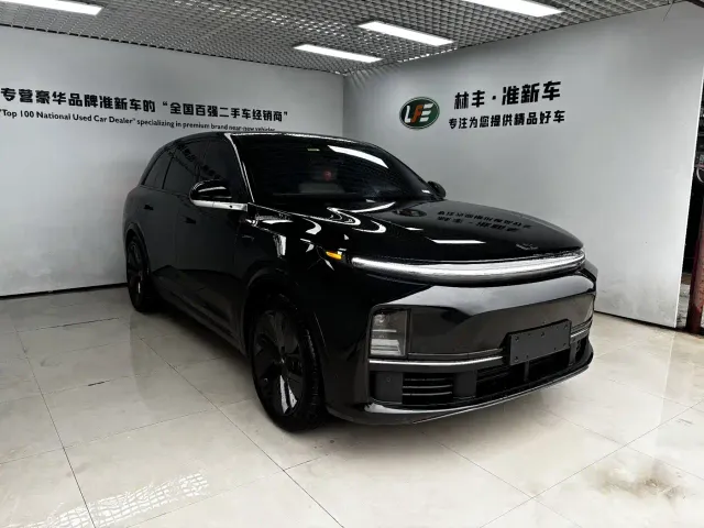 Li Auto L7 — Фото автомобиля 4