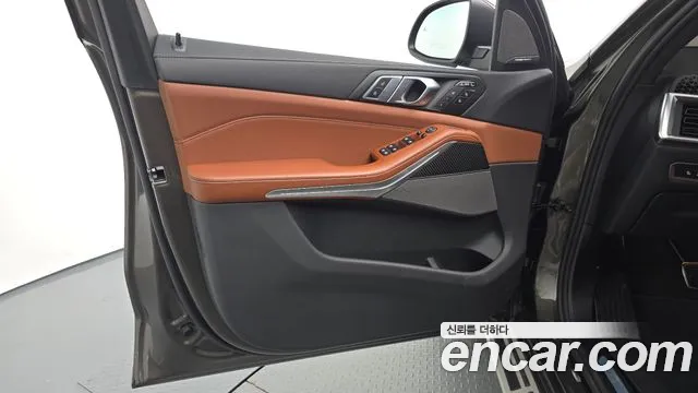 BMW X7 xDrive 40d M Sport 7 мест — Фото автомобиля 19