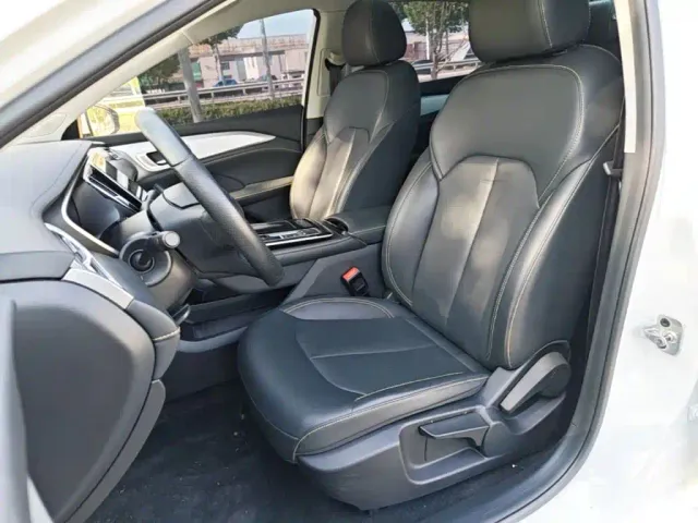 Roewe i6 MAX EV — Фото автомобиля 14