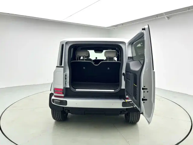iCAR V23 — Фото автомобиля 7