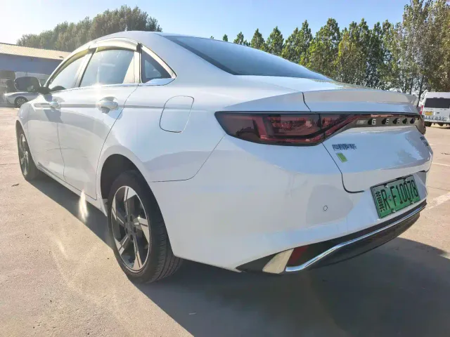 Geely Emgrand L — Фото автомобиля 6